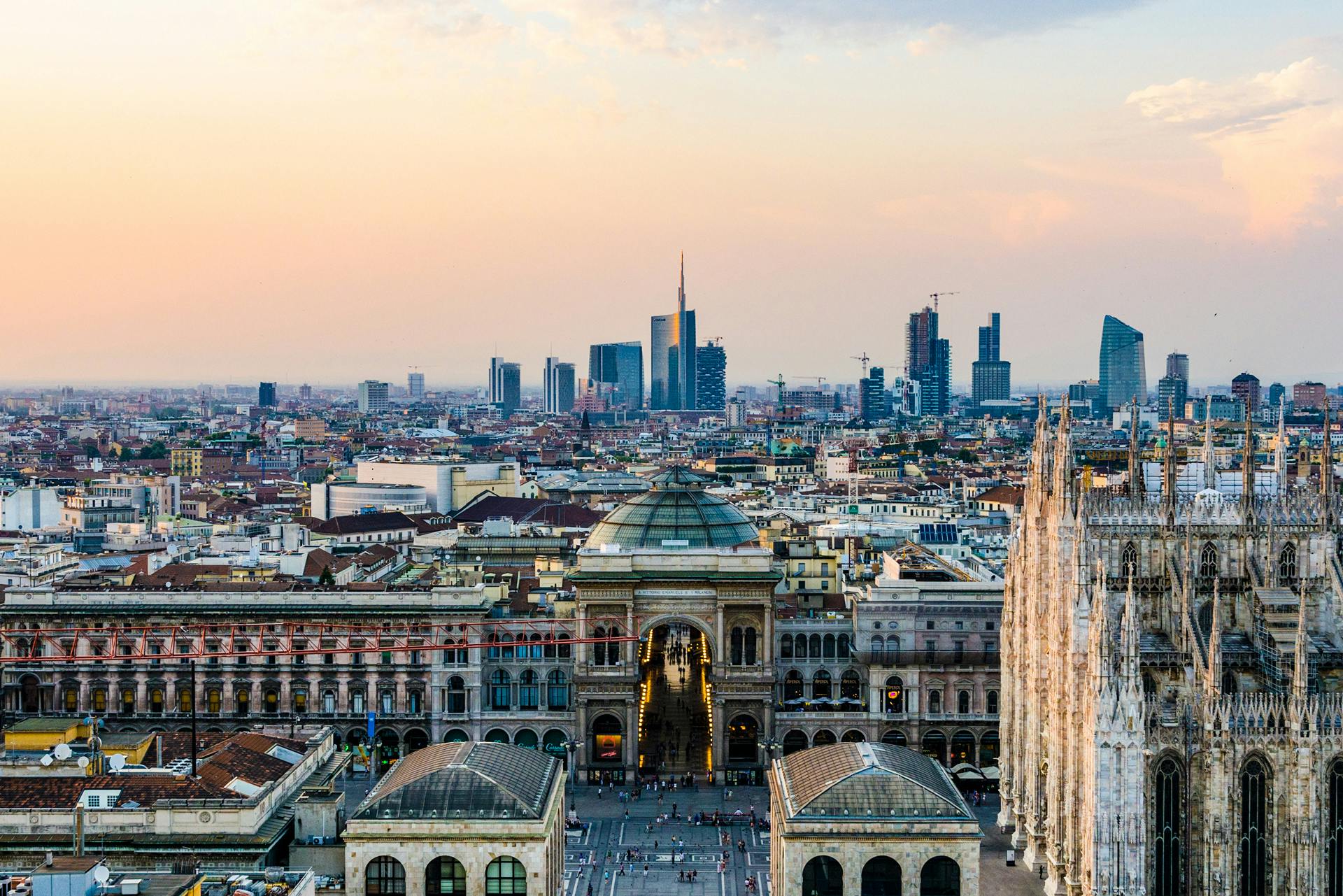 5 rooftops to admire Milan from on high (and have an aperitif)